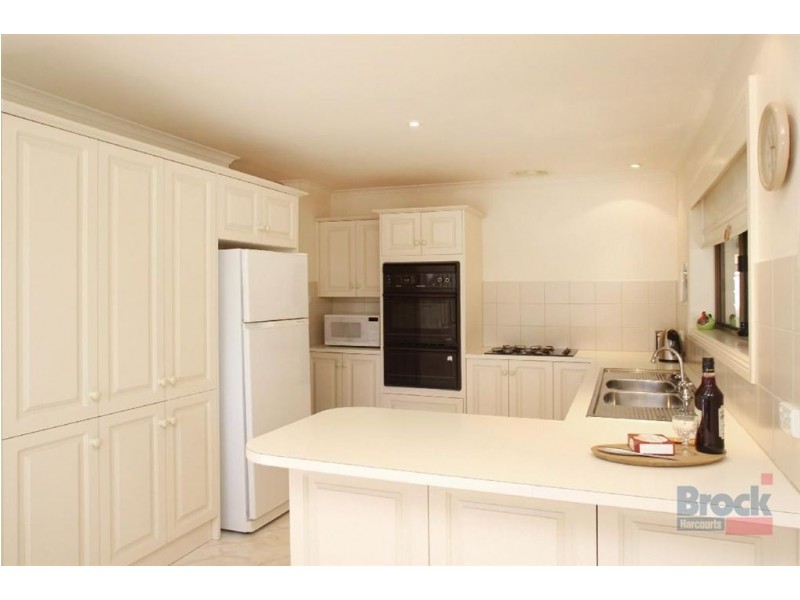 32 Caswell Drive, Hallett Cove SA 5158