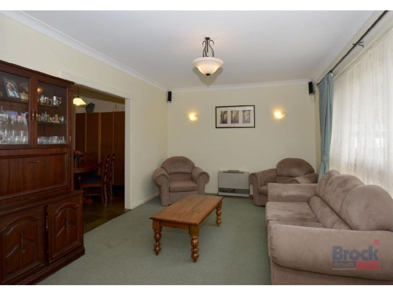 6 Claudia Street, Para Vista SA 5093