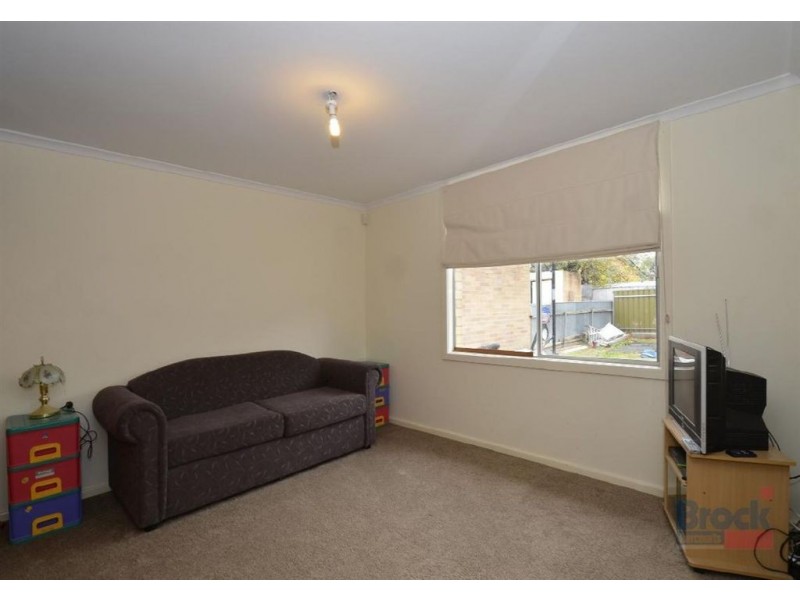 6 Claudia Street, Para Vista SA 5093