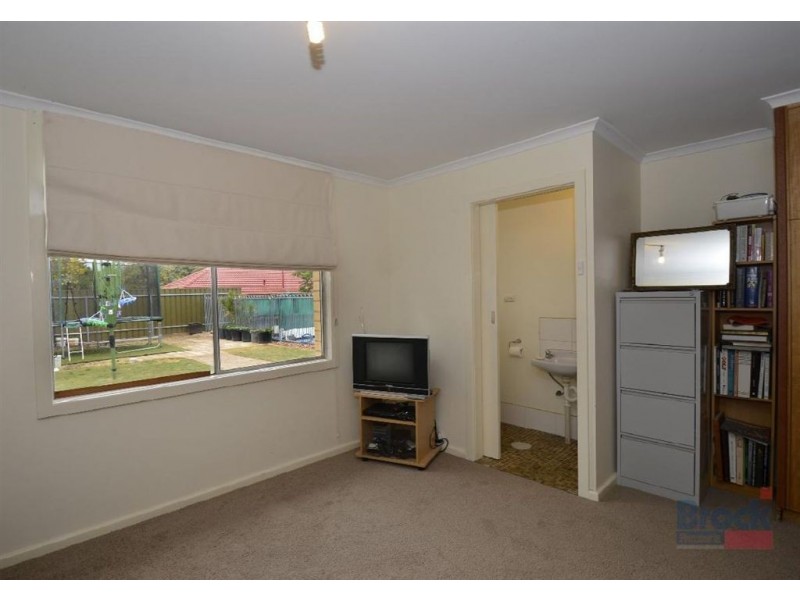 6 Claudia Street, Para Vista SA 5093