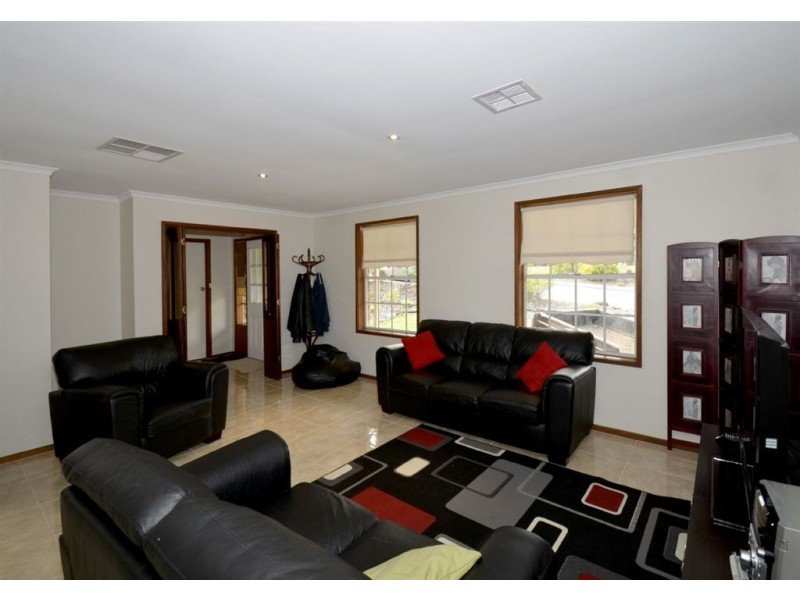 13 Tornado Avenue, Hallett Cove SA 5158