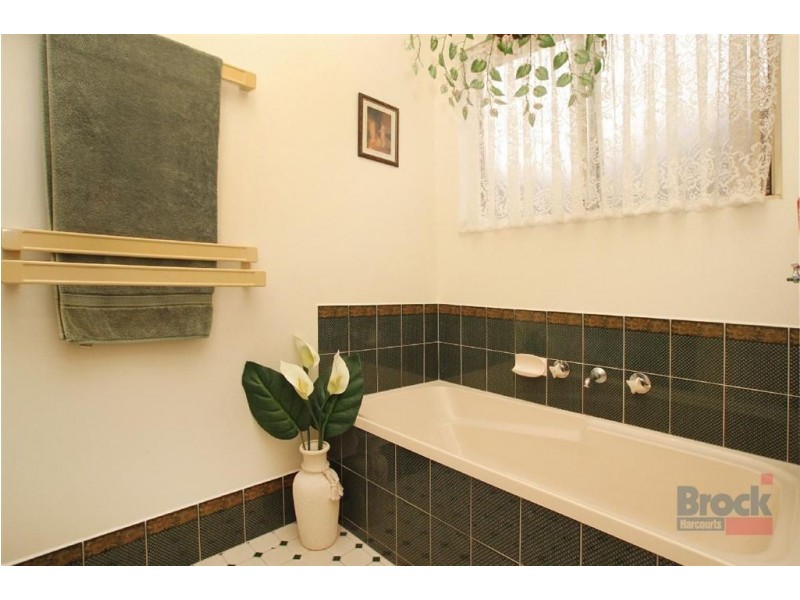 7 Fig Tree Lane (The Oaks Estate), Aberfoyle Park SA 5159