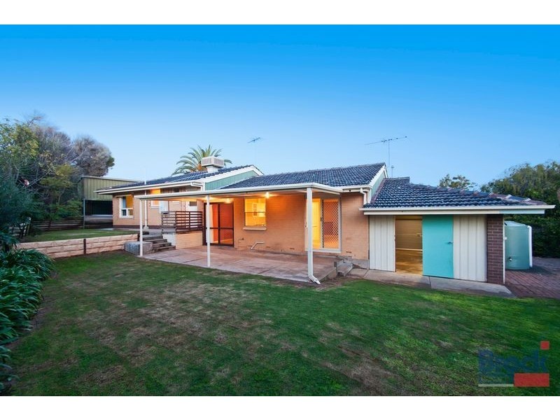 23 Columbia Crescent, Hallett Cove SA 5158