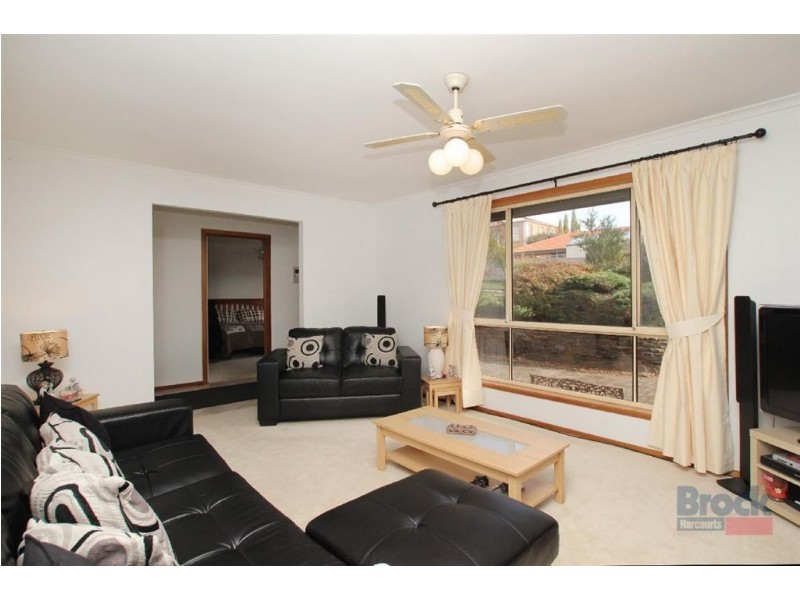 1 Brampton Court, Hallett Cove SA 5158