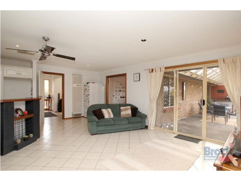 1 Brampton Court, Hallett Cove SA 5158