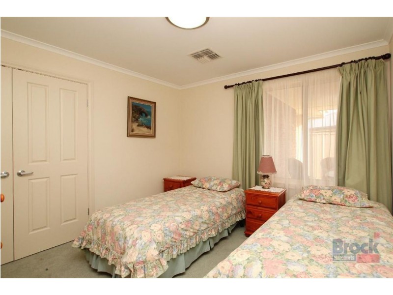 17 Caroline Close, Sheidow Park SA 5158