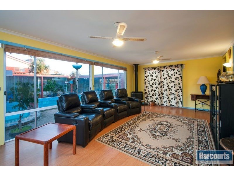 8 Aurora Street, Hallett Cove SA 5158