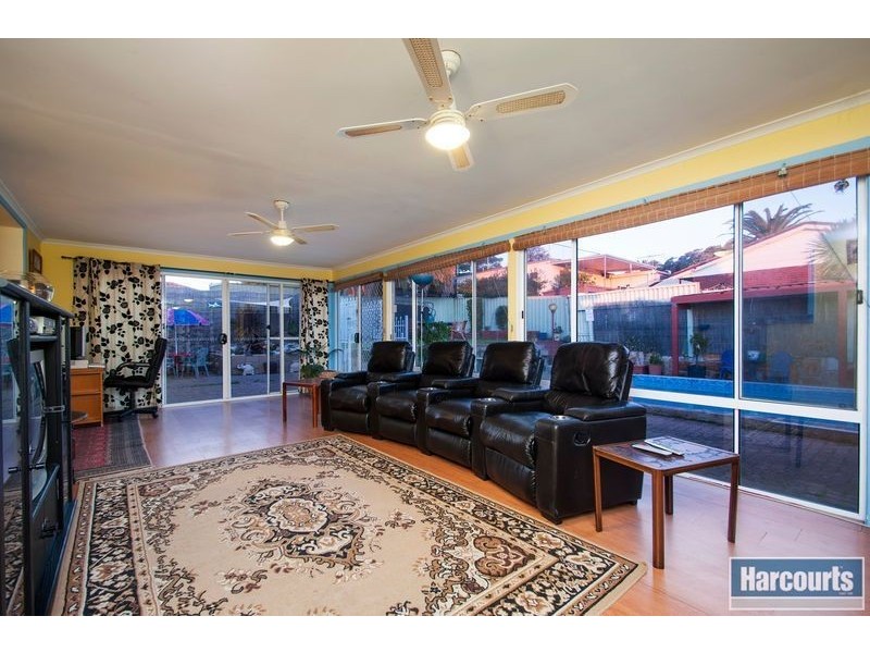 8 Aurora Street, Hallett Cove SA 5158