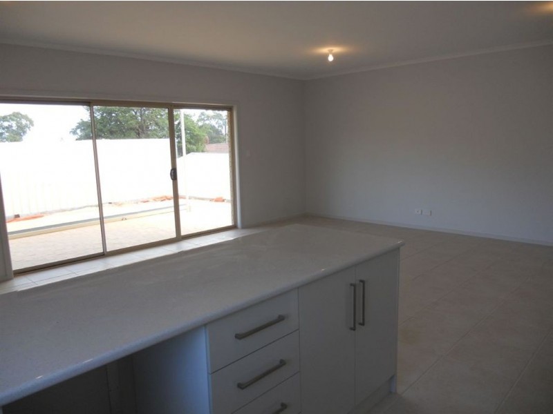 8 Yerong Street, Seacombe Gardens SA 5047