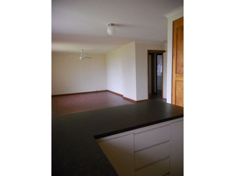 33 Rogana Street, Hallett Cove SA 5158