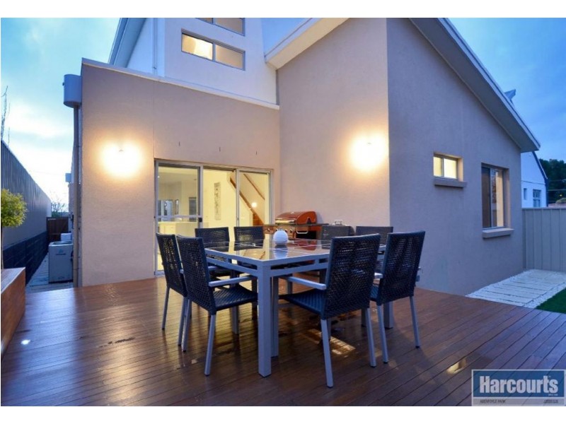 11 Barton Avenue, Kingston Park SA 5049