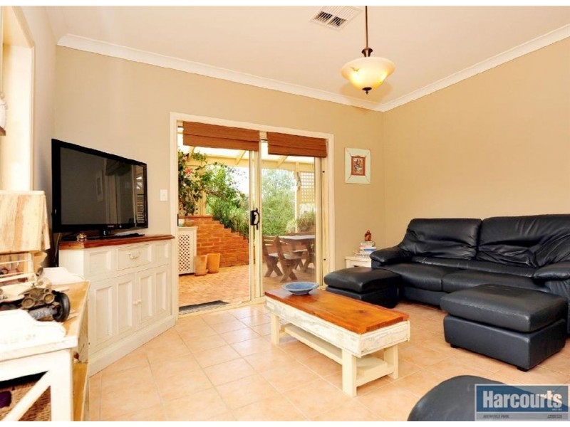 7 Carlisle Court, Hallett Cove SA 5158