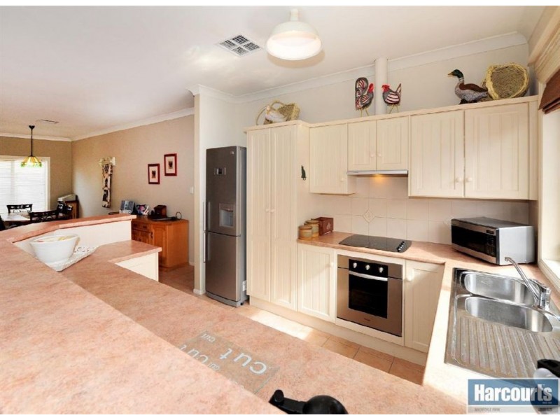 7 Carlisle Court, Hallett Cove SA 5158