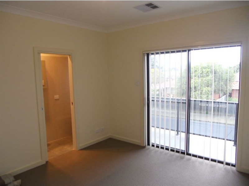 2/2 Walter Avenue, Mitchell Park SA 5043