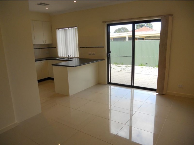 1/2 Walter Avenue, Mitchell Park SA 5043