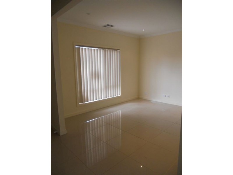 1/2 Walter Avenue, Mitchell Park SA 5043