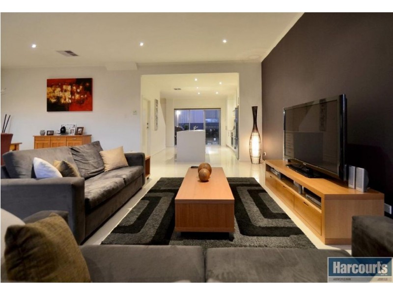 11 Barton Avenue, Kingston Park SA 5049