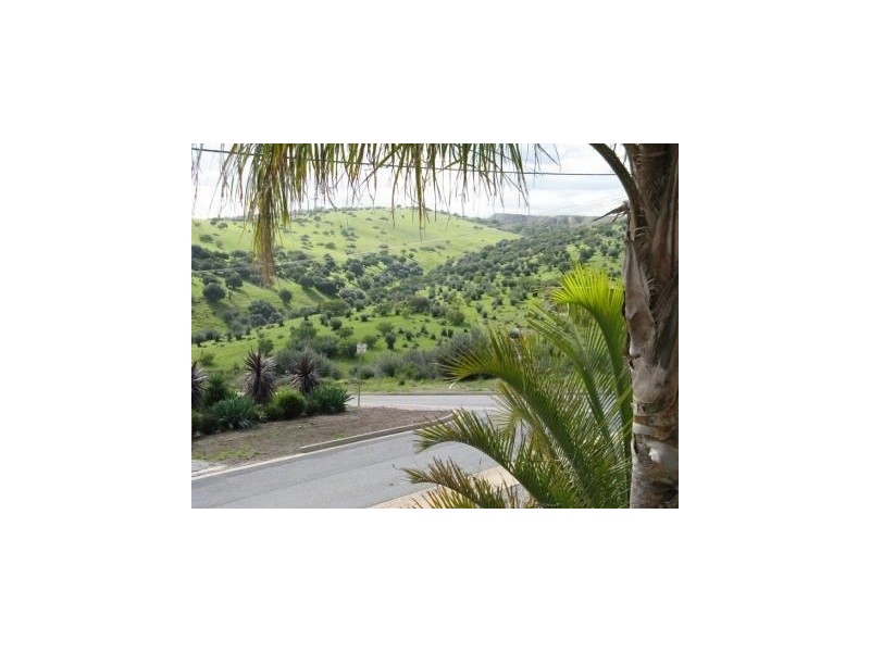 5 Cadna St, Hallett Cove SA 5158