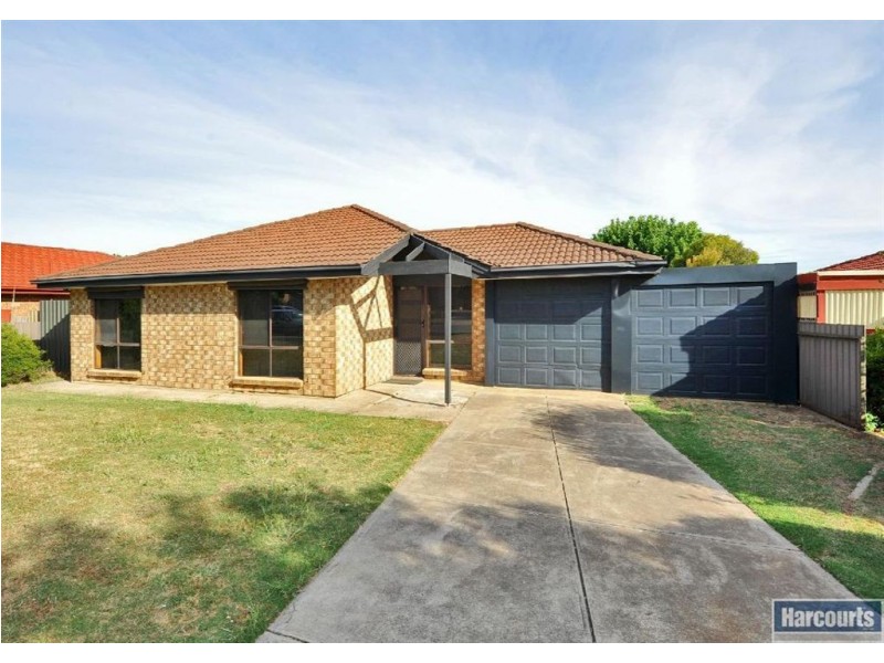 18 Fisher Avenue, Trott Park SA 5158