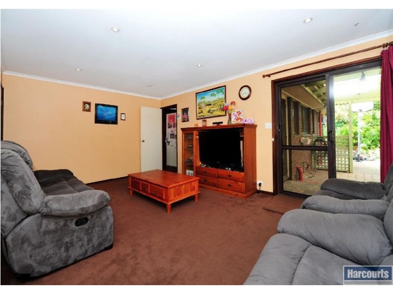 13 Tyson Avenue, Trott Park SA 5158