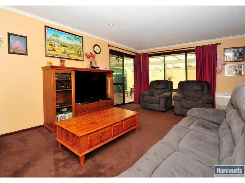 13 Tyson Avenue, Trott Park SA 5158