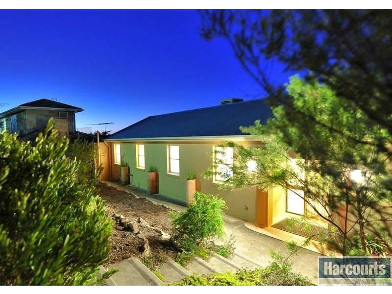 9 Dudley Crescent, Marino SA 5049