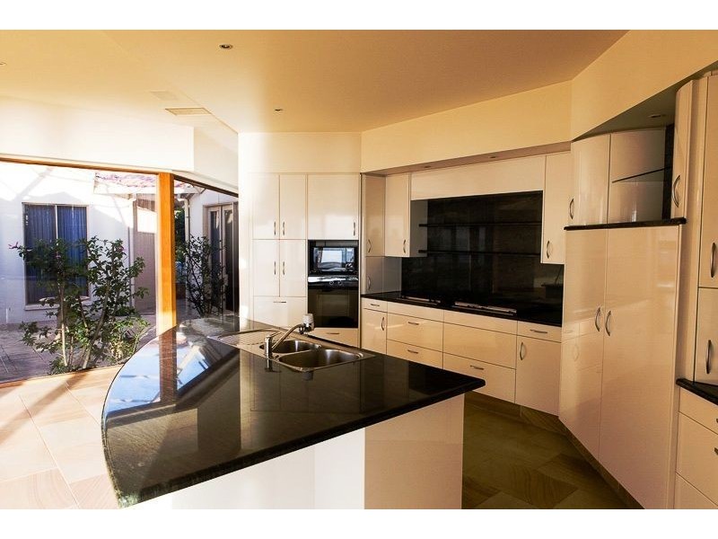 89 The Esplanade, North Brighton SA 5048