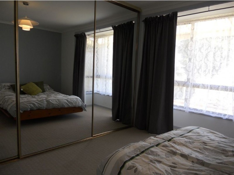 76 Perry Barr Road, Hallett Cove SA 5158