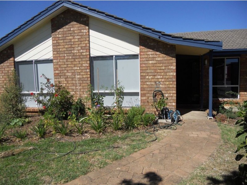 64 Lemon Road, Trott Park SA 5158