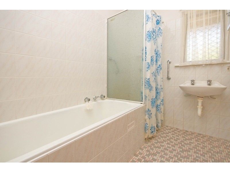 4 Ulinga Street, Glenelg North SA 5045