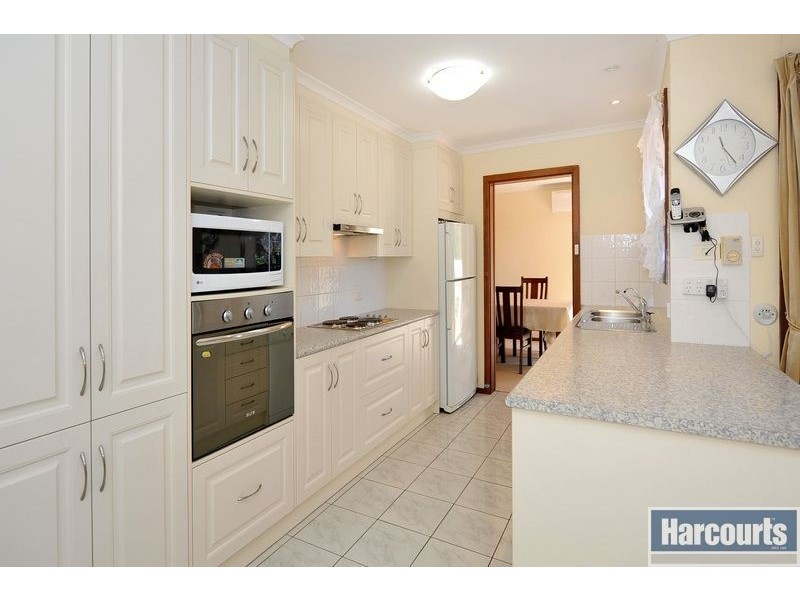 14 Fryer Street, Hallett Cove SA 5158