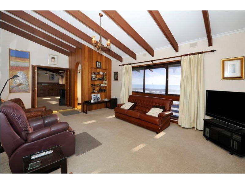 4 Mayflower Crescent, Hallett Cove SA 5158