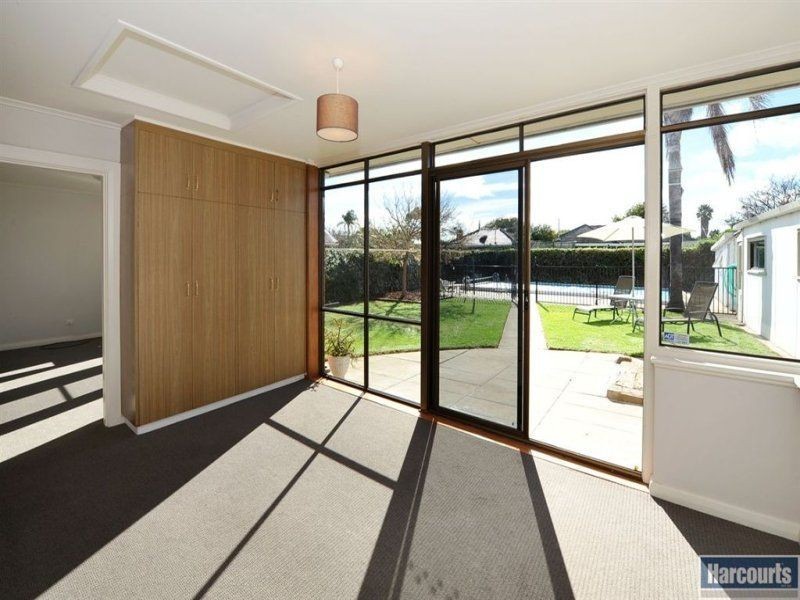 36 Dunrobin Road, Hove SA 5048