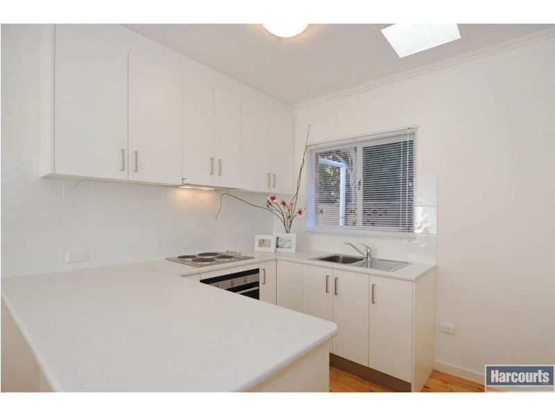 1/12 Golflands Terrace, Glenelg North SA 5045