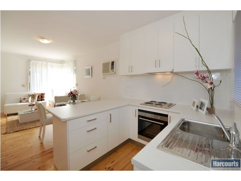 1/12 Golflands Terrace, Glenelg North SA 5045