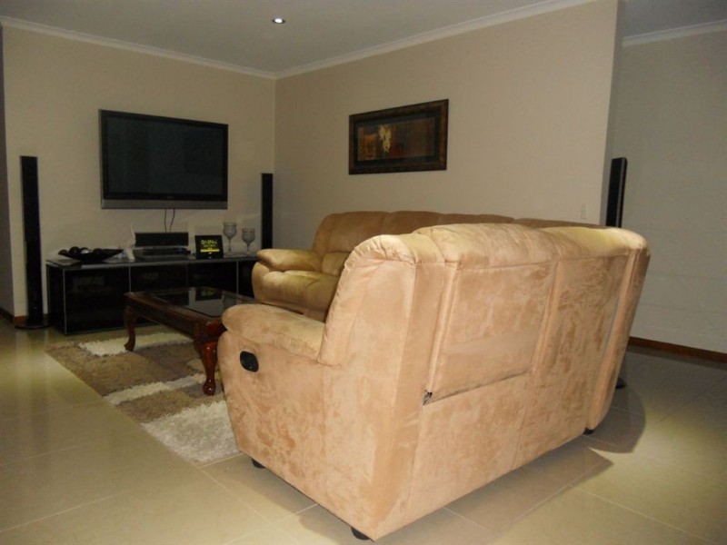 112 Lander road, Trott Park SA 5158