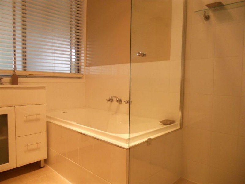 29 Whiteley Drive, Trott Park SA 5158