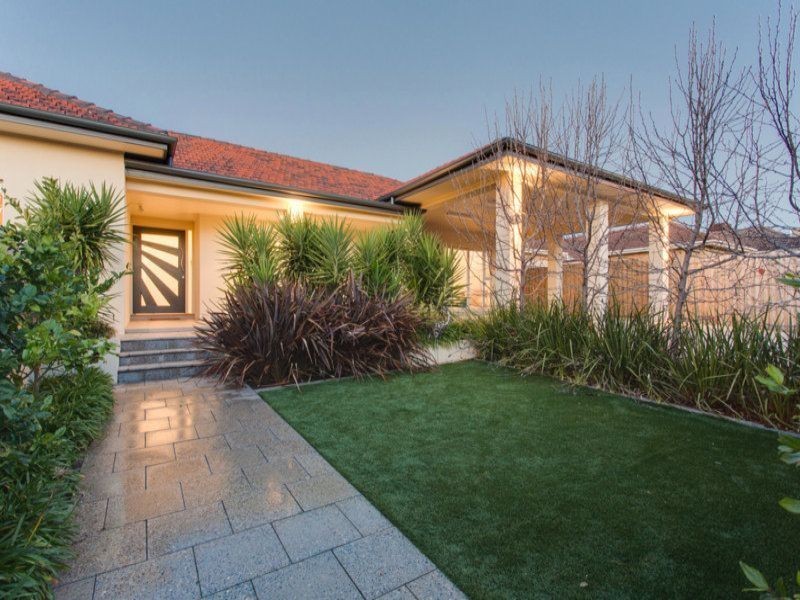 35 Kauri Parade, Seacliff SA 5049