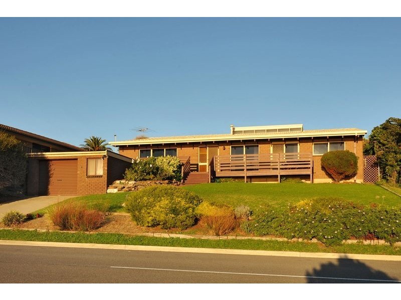 4 Mayflower Crescent, Hallett Cove SA 5158