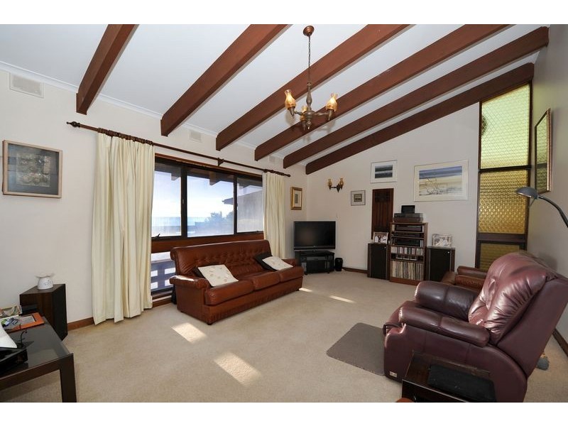 4 Mayflower Crescent, Hallett Cove SA 5158