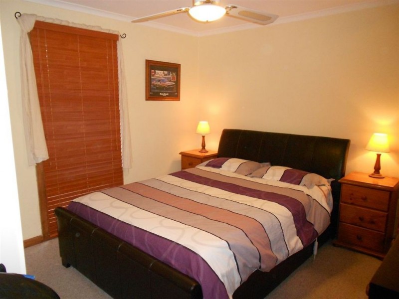 29 Minnipa Drive, Hallett Cove SA 5158