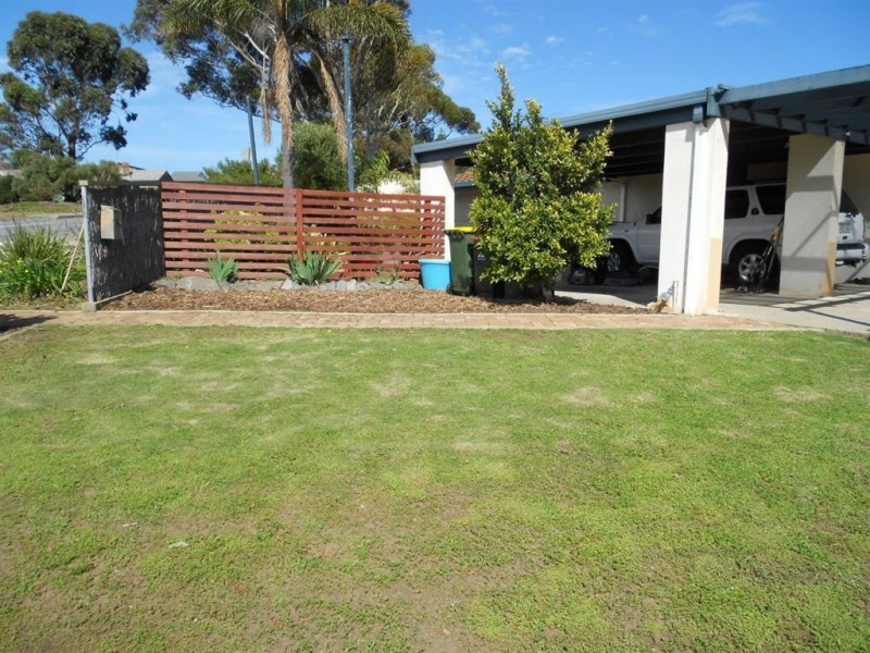 29 Minnipa Drive, Hallett Cove SA 5158