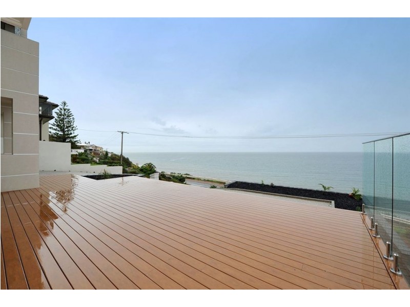 2 Marine Parade, Marino SA 5049