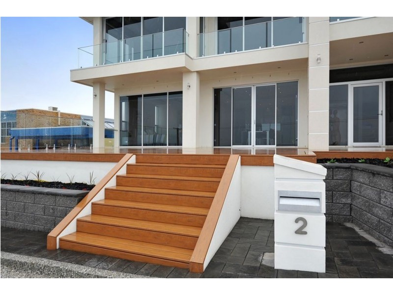 2 Marine Parade, Marino SA 5049