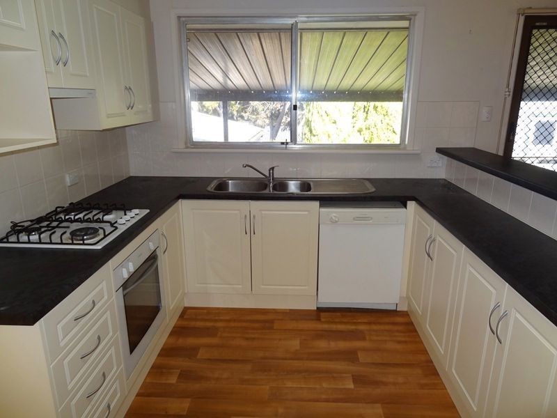 11 Streeton Court, Trott Park SA 5158