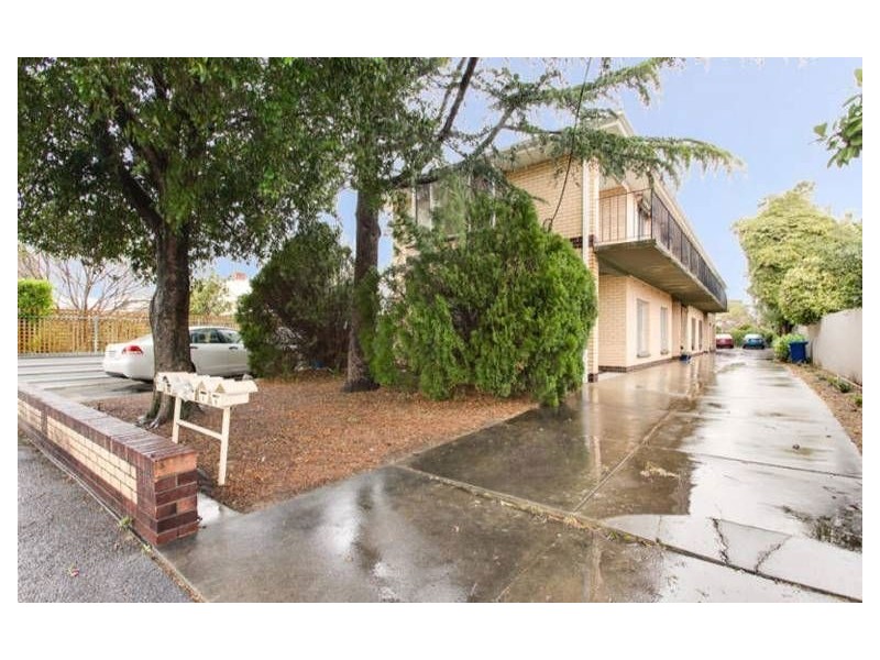 4/21 Cowper Road, Black Forest SA 5035