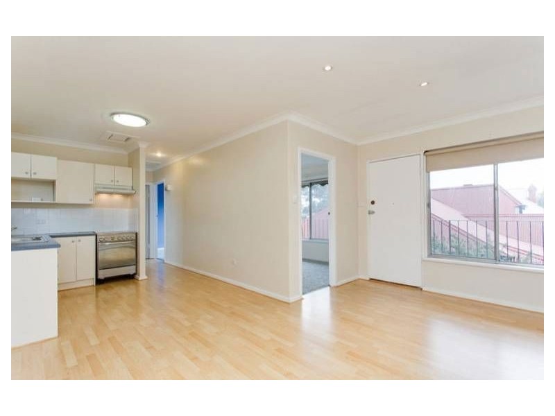 4/21 Cowper Road, Black Forest SA 5035