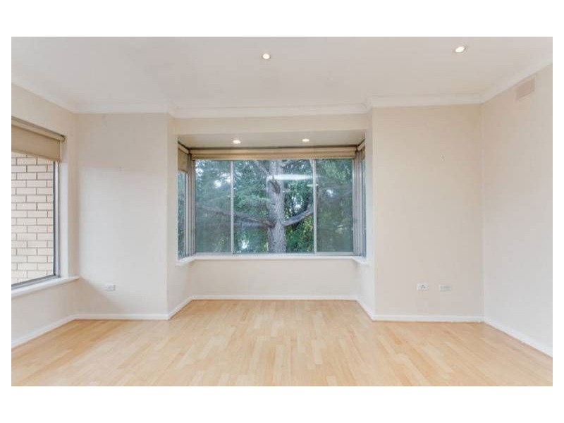 4/21 Cowper Road, Black Forest SA 5035