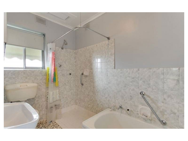 4/21 Cowper Road, Black Forest SA 5035