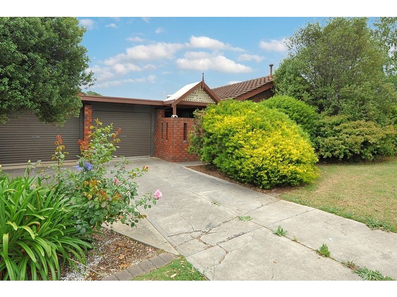 26 Jennifer Drive, Happy Valley SA 5159